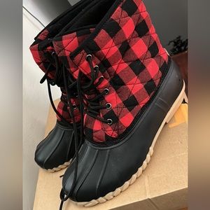 Olivia Miller Winter boots